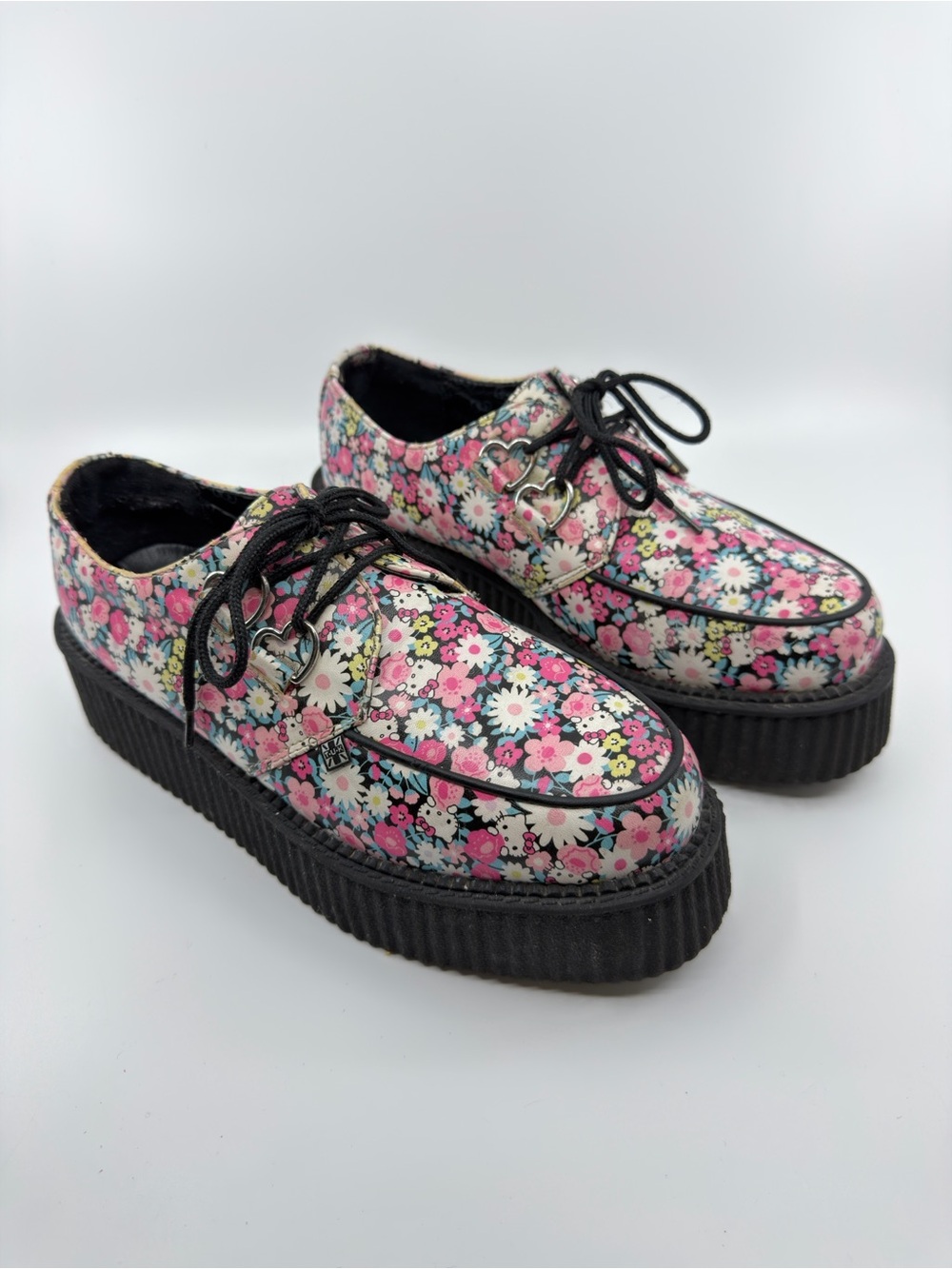 T.U.K.Hello Kitty Floral Mondo Creepers featuring a vibrant floral pattern SZ 10